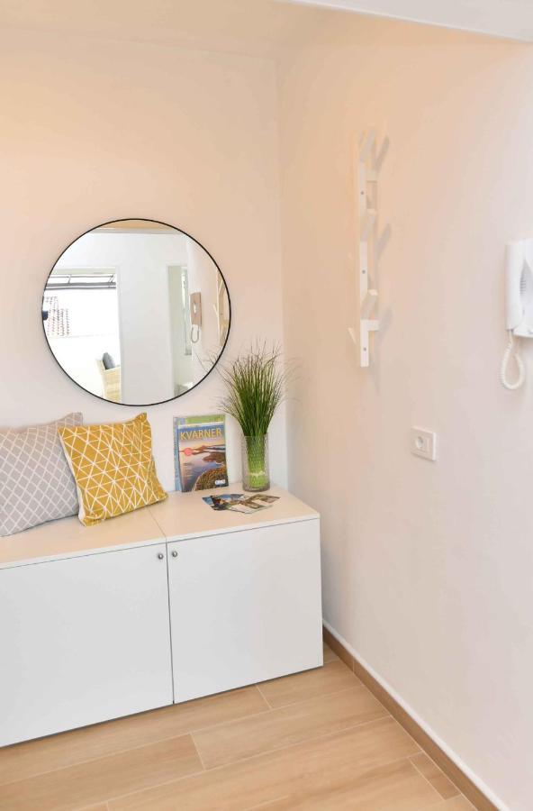 Apartman Leona Laurana Esterno foto