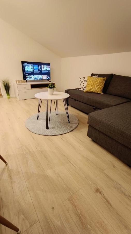 Apartman Leona Laurana Esterno foto