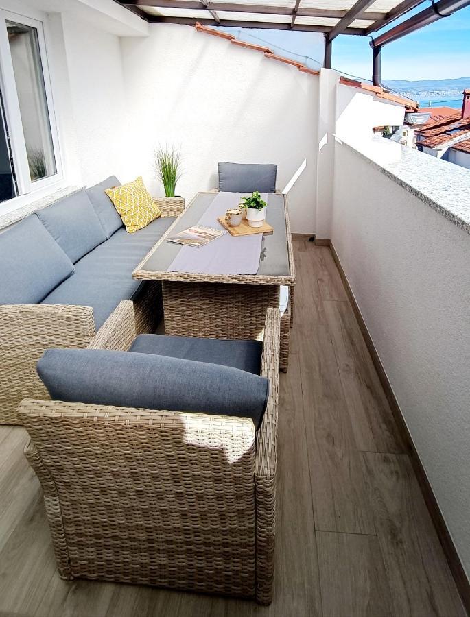 Apartman Leona Laurana Esterno foto