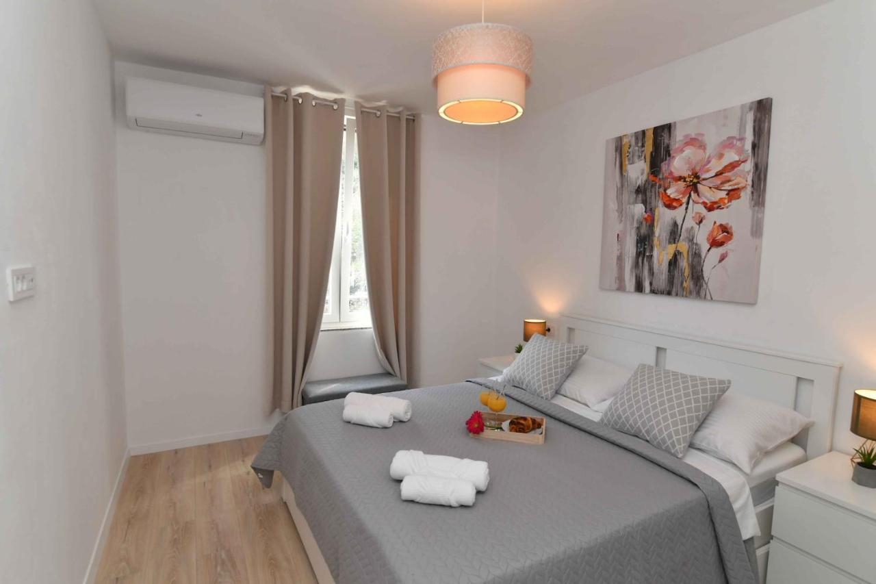 Apartman Leona Laurana Esterno foto