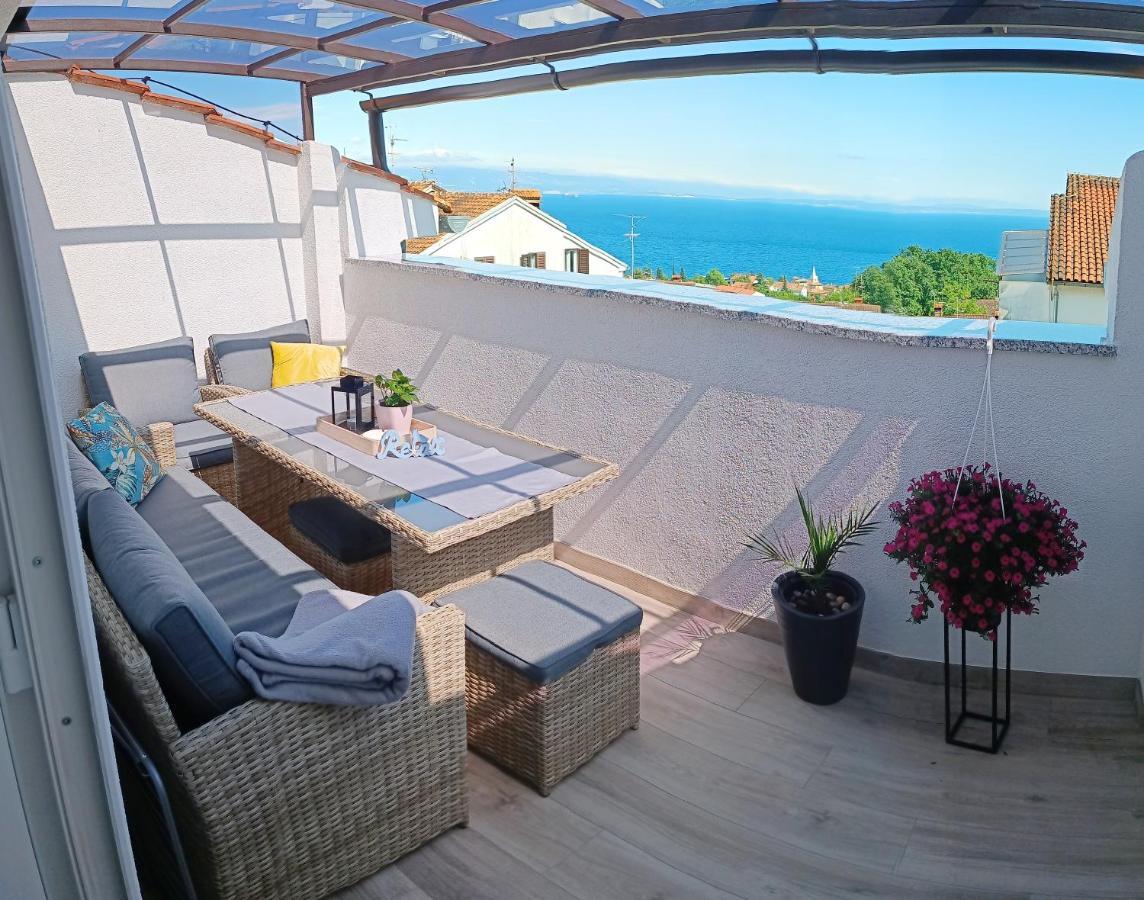Apartman Leona Laurana Esterno foto