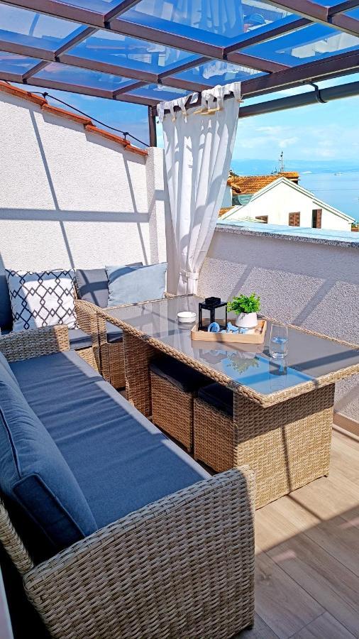 Apartman Leona Laurana Esterno foto